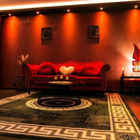 L'Insolite Spa Privatif "Suite Luxueuse-Jacuzzi" Toulouse Exteriör bild
