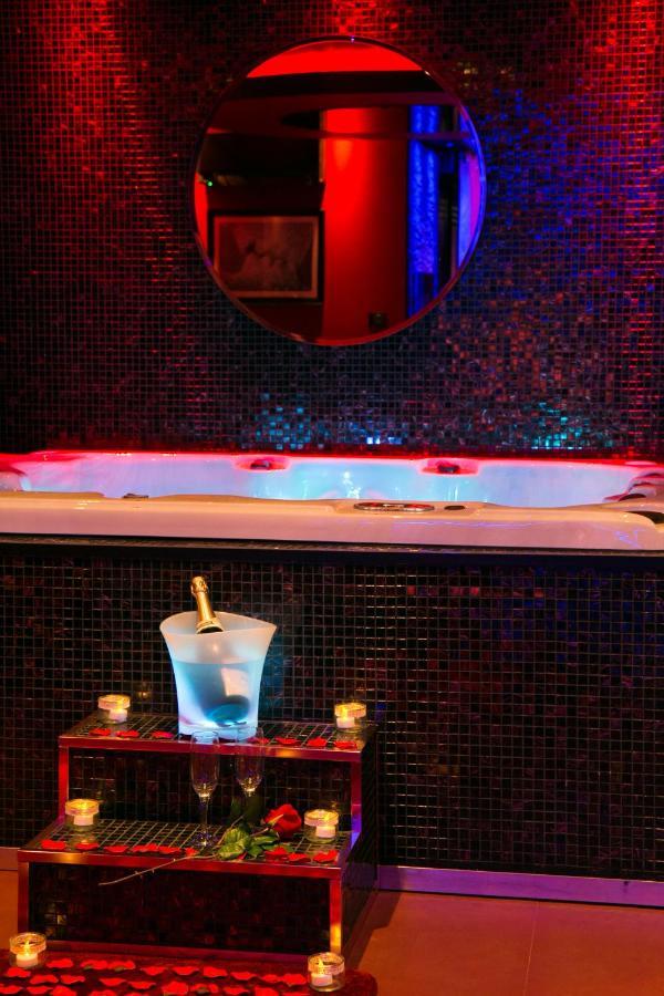 L'Insolite Spa Privatif "Suite Luxueuse-Jacuzzi" Toulouse Exteriör bild