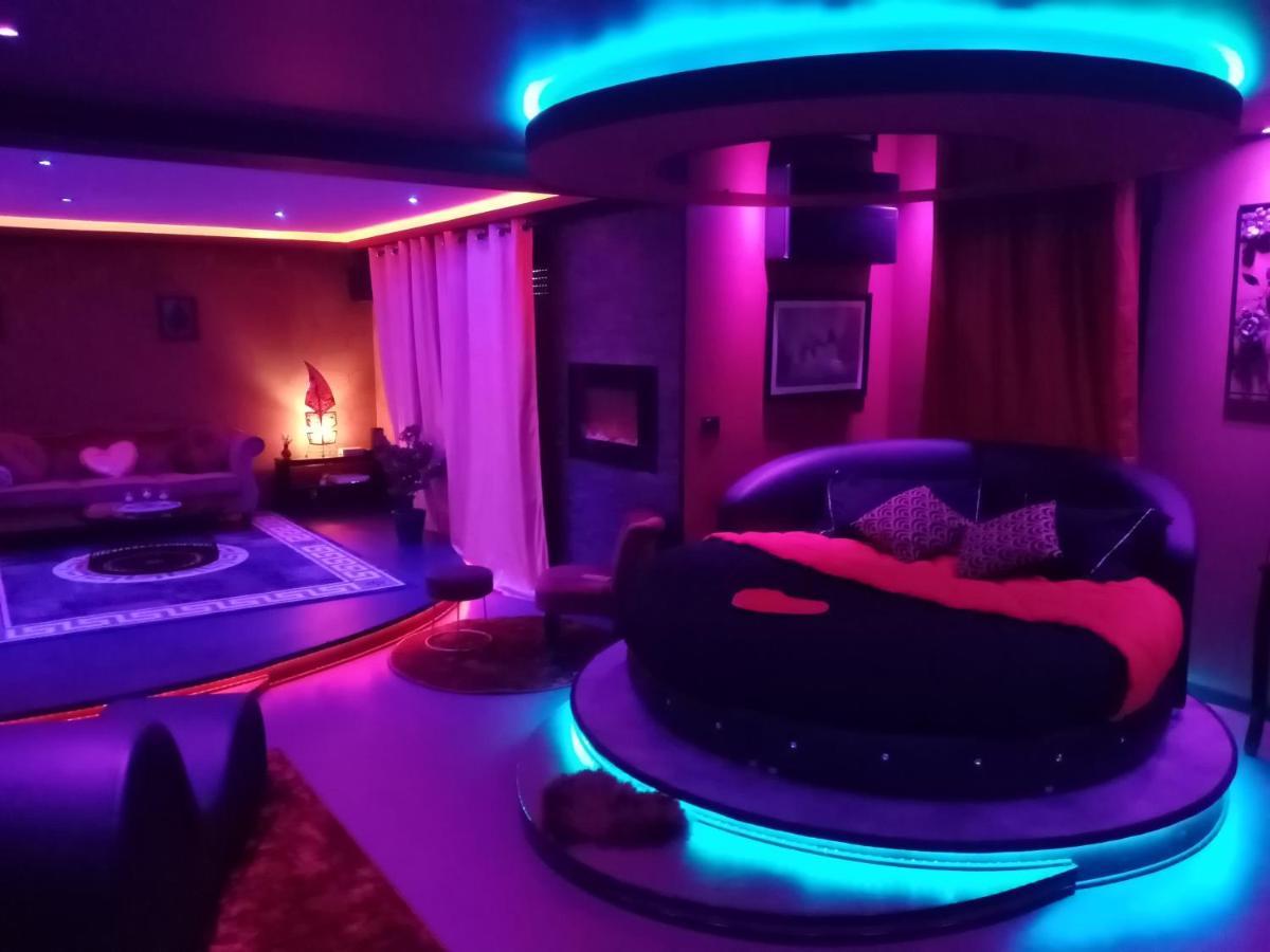 L'Insolite Spa Privatif "Suite Luxueuse-Jacuzzi" Toulouse Exteriör bild